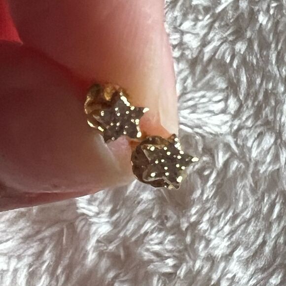 Nordstrom SE Fine 14K Gold Plated Diamond Pave Star Stud Earrings - 0.10 ctw - Picture 5 of 6